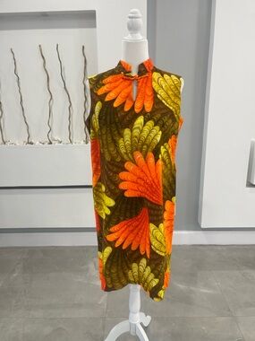 Sleeveless Mandarin Collar Floral Shift Dress - Orange & Yellow